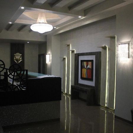Hotel Nimantran Navi Mumbai Exterior foto
